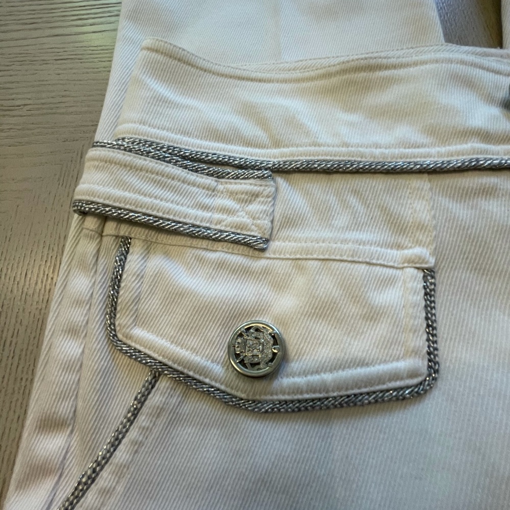 Cache, Silver Chain designed White Jeans Sz 0 - Picture 2 of 9